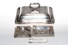 Two Dutch silver repousse ashtrays by Herbert Hodijkass,