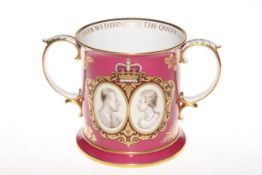 Spode commemorative loving cup for Queen and Duke of Edinburgh silver wedding, 16cm.