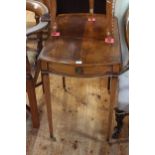 Good quality Georgian style mahogany and line inlaid two drawer Pembroke table,