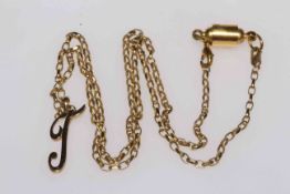9 carat gold chain necklace, 58cm, with initial pendant (magnetic fastener).