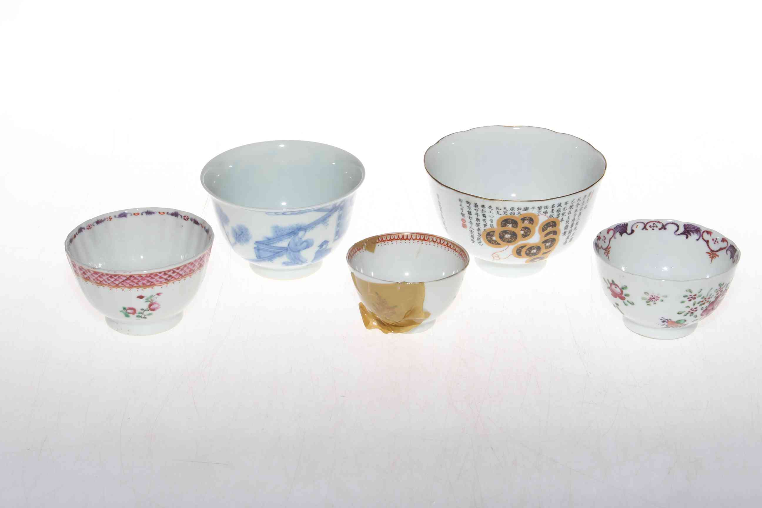 Collection of five Chinese polychrome and blue and white tea bowls. - Image 2 of 3