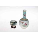 Chinese bottle vase with bird decoration, 16cm, and small brush washer (2).
