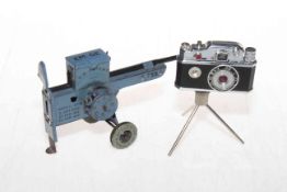 Lehmann tinplate toy cannon, 13cm length, and novelty camera cigarette lighter (2).