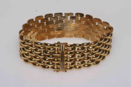 Italian 9 carat gold link bracelet, 20cm length, 2cm width.