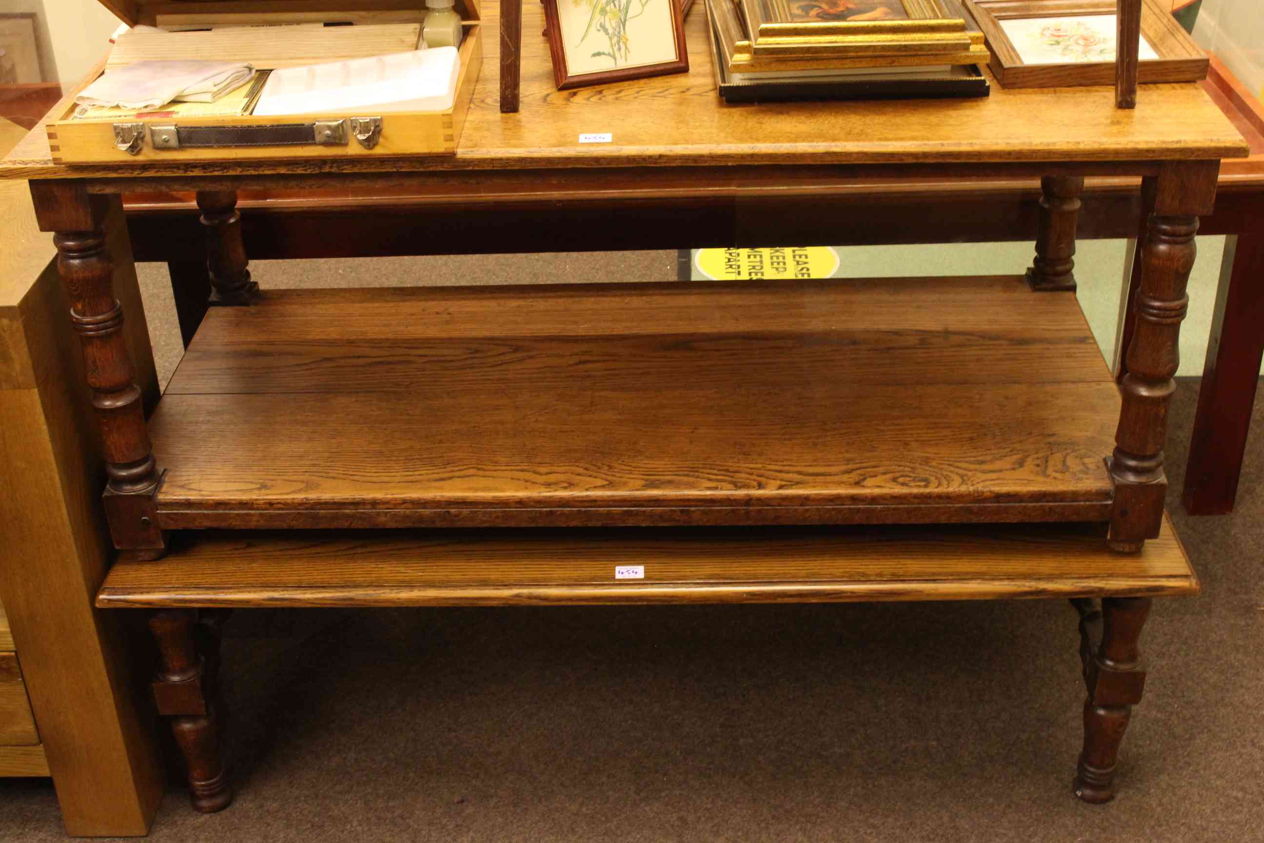 Light oak entertainment unit and two rectangular oak coffee tables (3). - Image 2 of 2