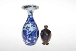 Japanese blue and white vase, 18.5cm, and small cloisonne vase (2).