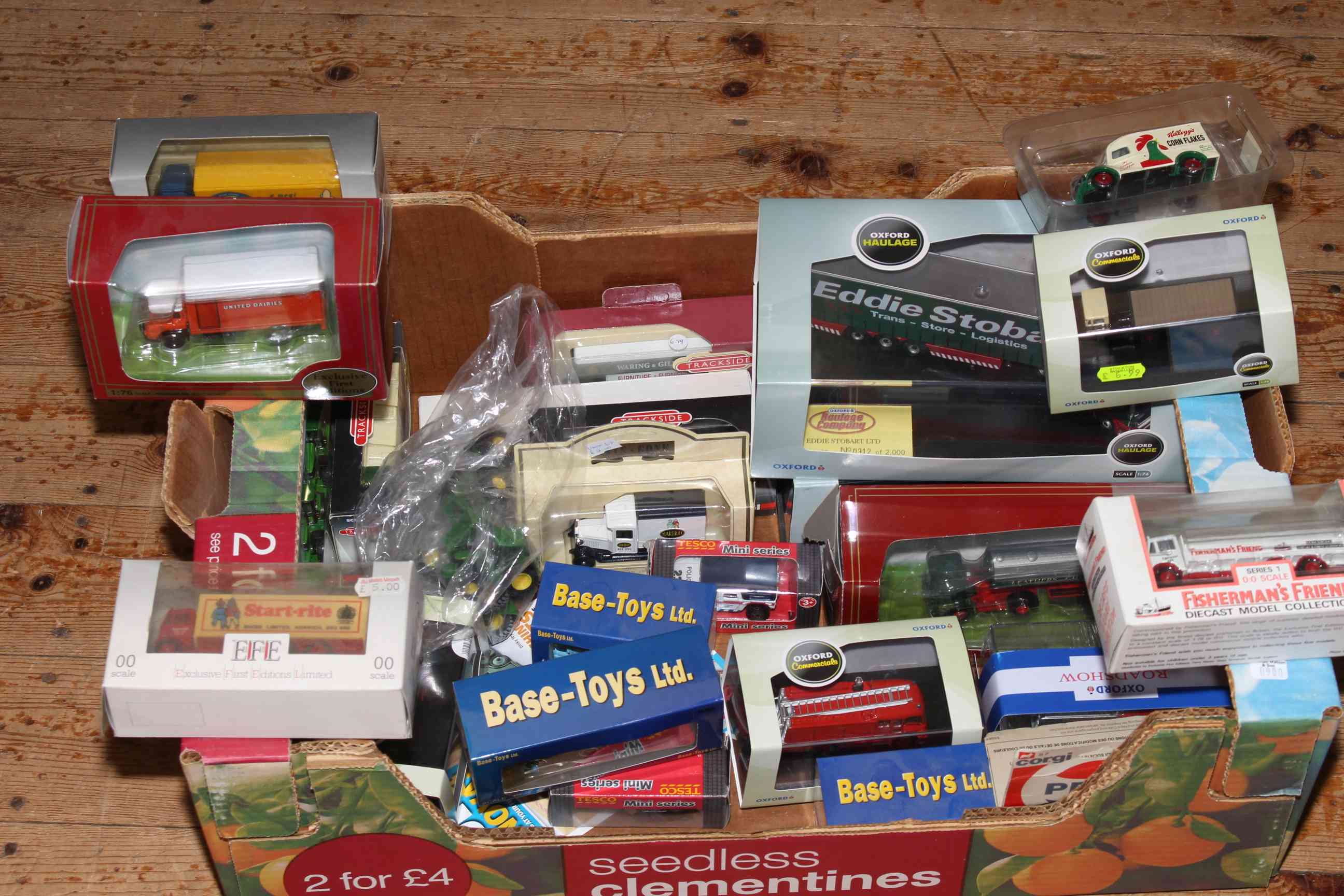 Box of model trucks and articulated lorries, various model vehicles boxes, etc.