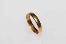 22 carat gold wedding band ring.