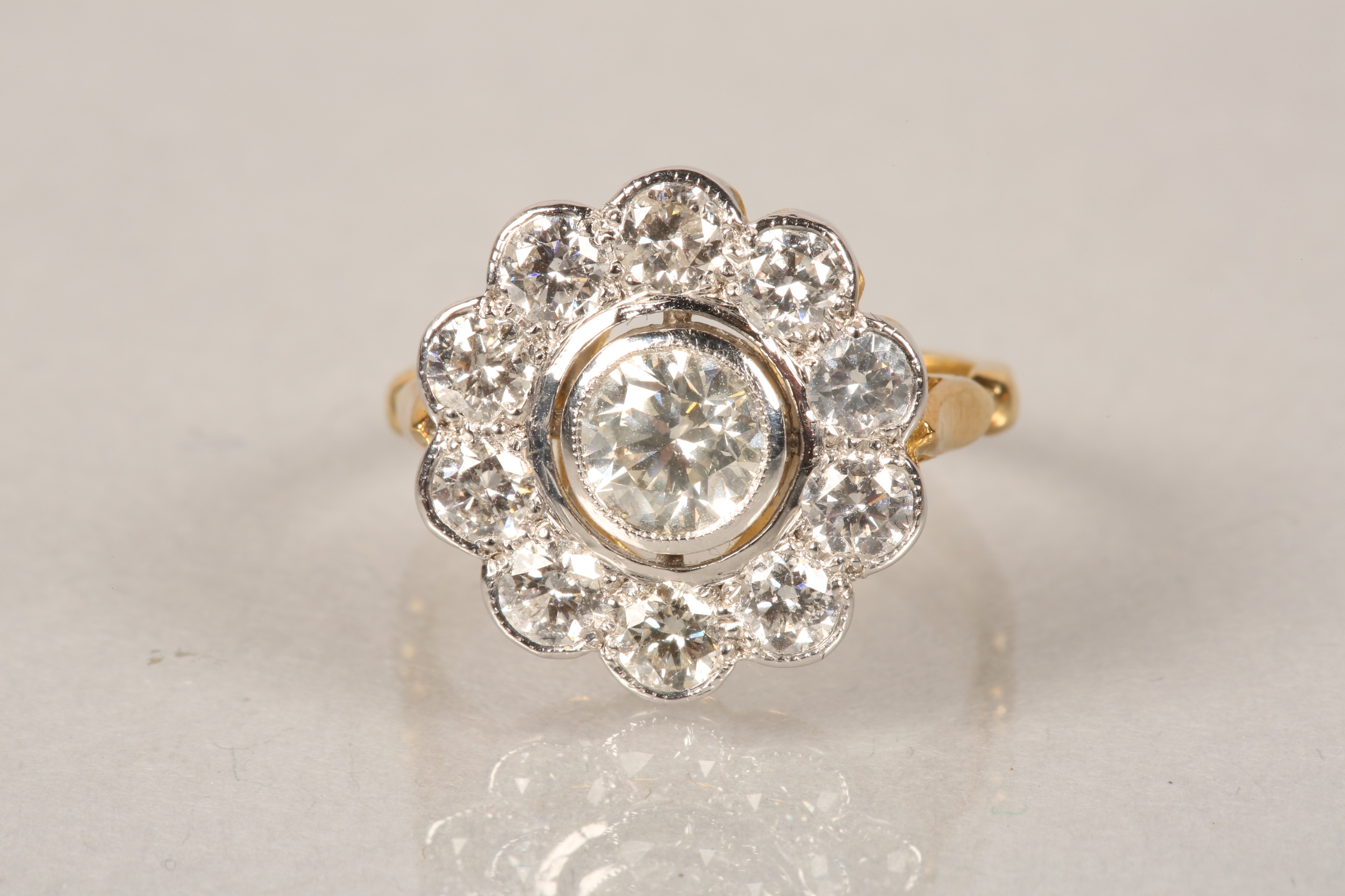 18 carat gold diamond cluster ring, daisy form, centre stone approx. 0.75 carat brilliant cut - Image 5 of 5