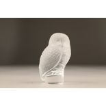 20th century Lalique glass owl figure, signed Lalique France, 9cm high.