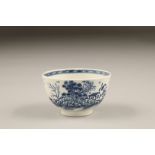 Worcester blue and white tea bowl, blue and white Chinese decoration, quarter moon mark to base, 7.