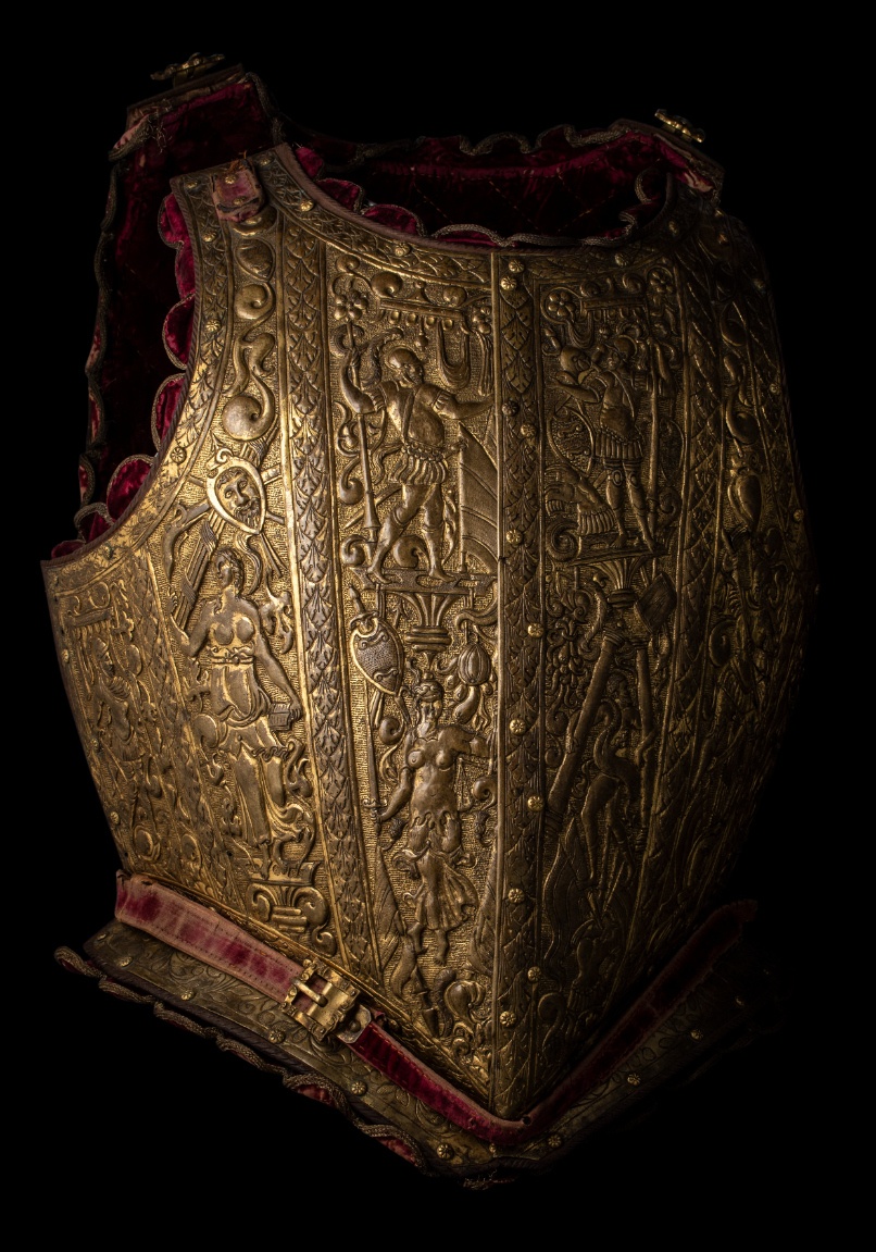 ‡ A FINE AND EXCEPTIONALLY RARE NORTH GERMAN PARADE CUIRASS WITH EMBOSSED AND CHASED DECORATION, LAT - Image 5 of 9