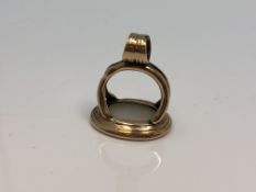 An early 19th century gold mounted hardstone fob CONDITION REPORT: This fob is not
