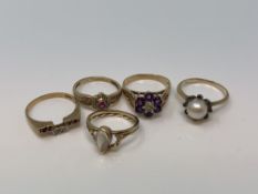 Five various gold rings set with pearl, amethyst, diamonds etc CONDITION REPORT: 11.