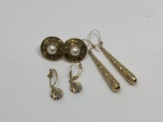 Three pairs of gold earrings CONDITION REPORT: 9.