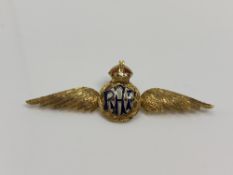 A 15ct gold enamel RAF brooch CONDITION REPORT: 3.