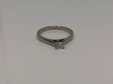 An 18ct white gold princess cut diamond solitaire ring, approx. 0.