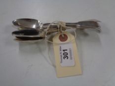 Seven nineteenth century silver teaspoons, 166g.