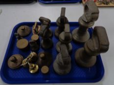 A tray of vintage brass weights