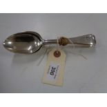Five silver desert spoons, London 1966, 257.2g.