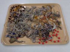 A quantity of costume jewellery,