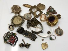 A collection of antique/vintage jewellery, enamelled pieces, locket,