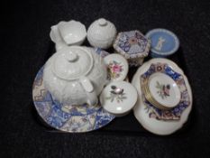 A tray of Masons Eplique plates, dish and lidded trinket dish, Wedgwood Jasper ware,