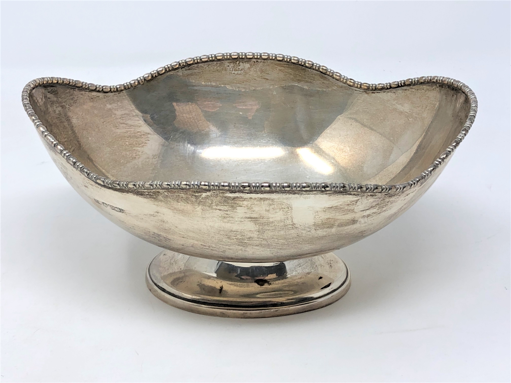 A George V silver pedestal bowl, Sheffield 1918,