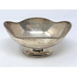 A George V silver pedestal bowl, Sheffield 1918,