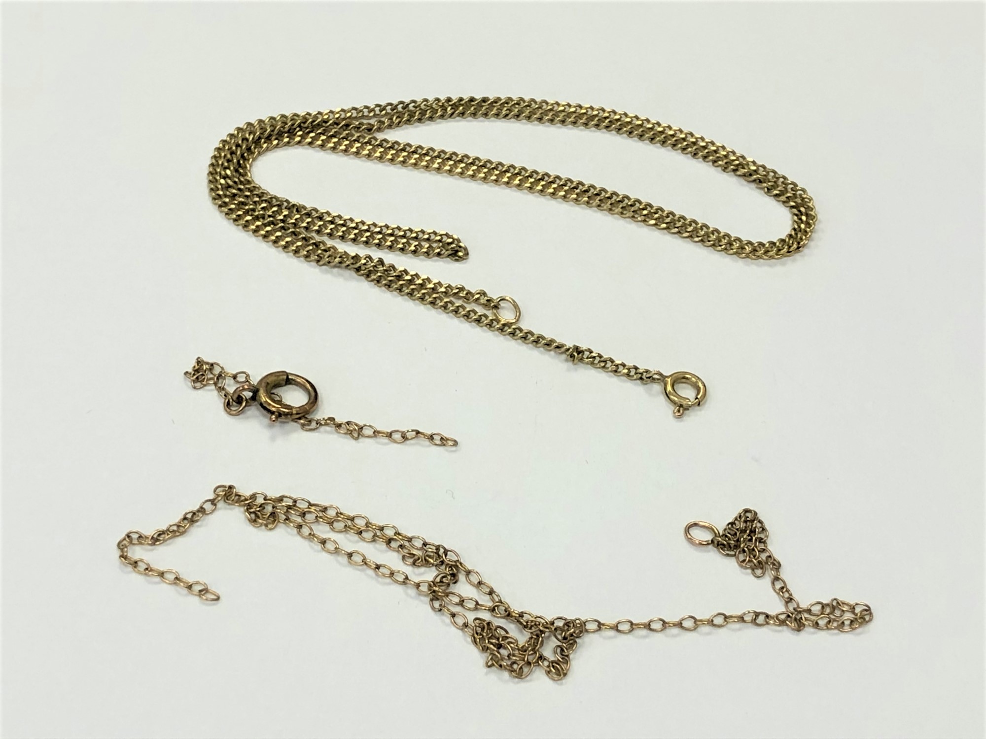 A 14ct gold necklace, length 50cm,