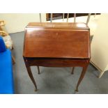 An early 20th century lady's writing bureau