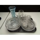 A tray of 20th century glass ware to include dessert bowls, fruit bowls,