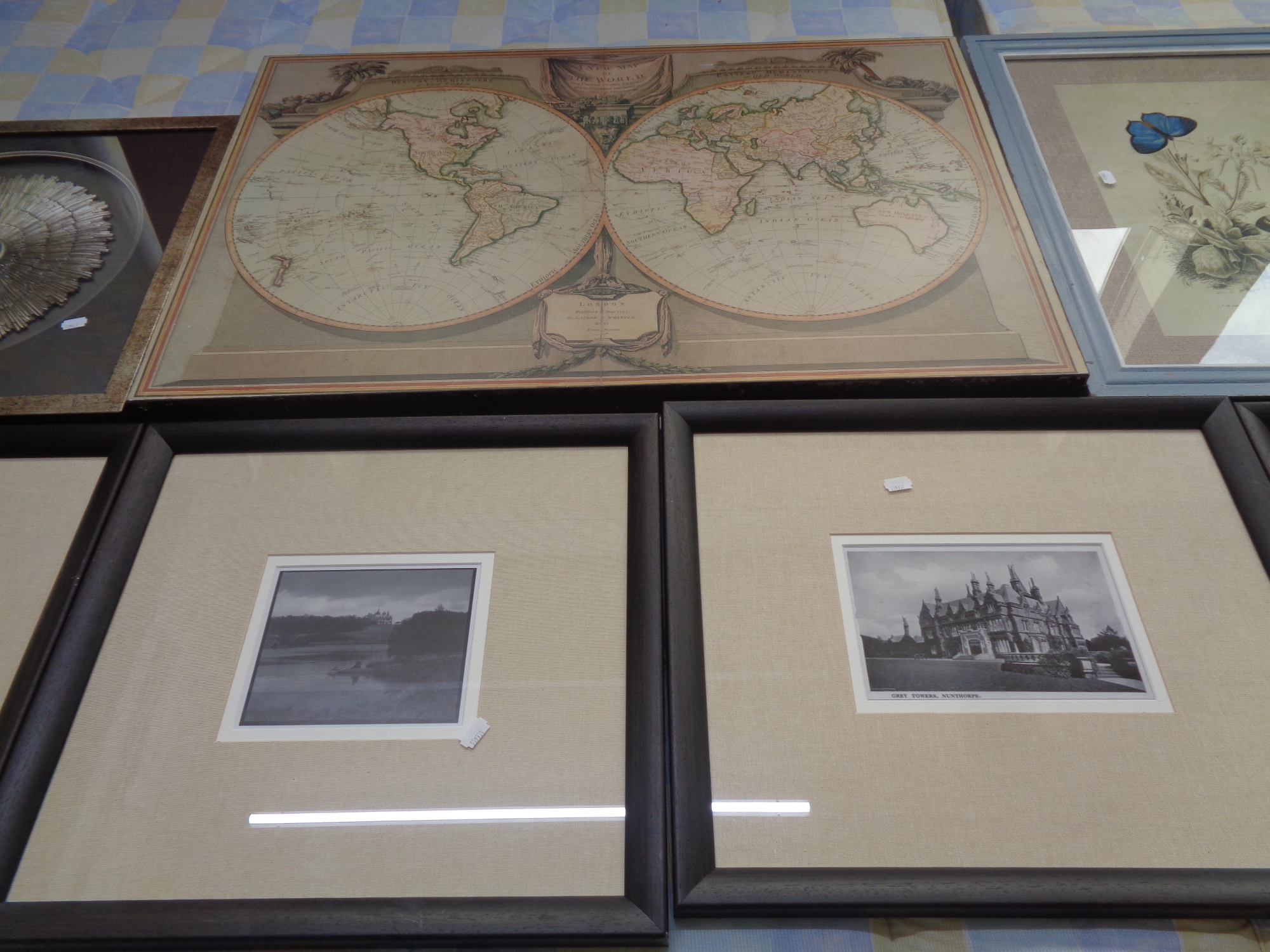 A quantity of decorative framed pictures and prints - Image 3 of 5