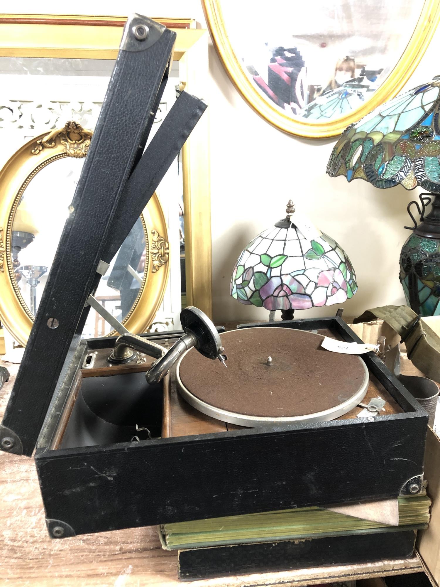 A 20th century table top portable HMV gramophone together with two cases of 78's - Image 2 of 4
