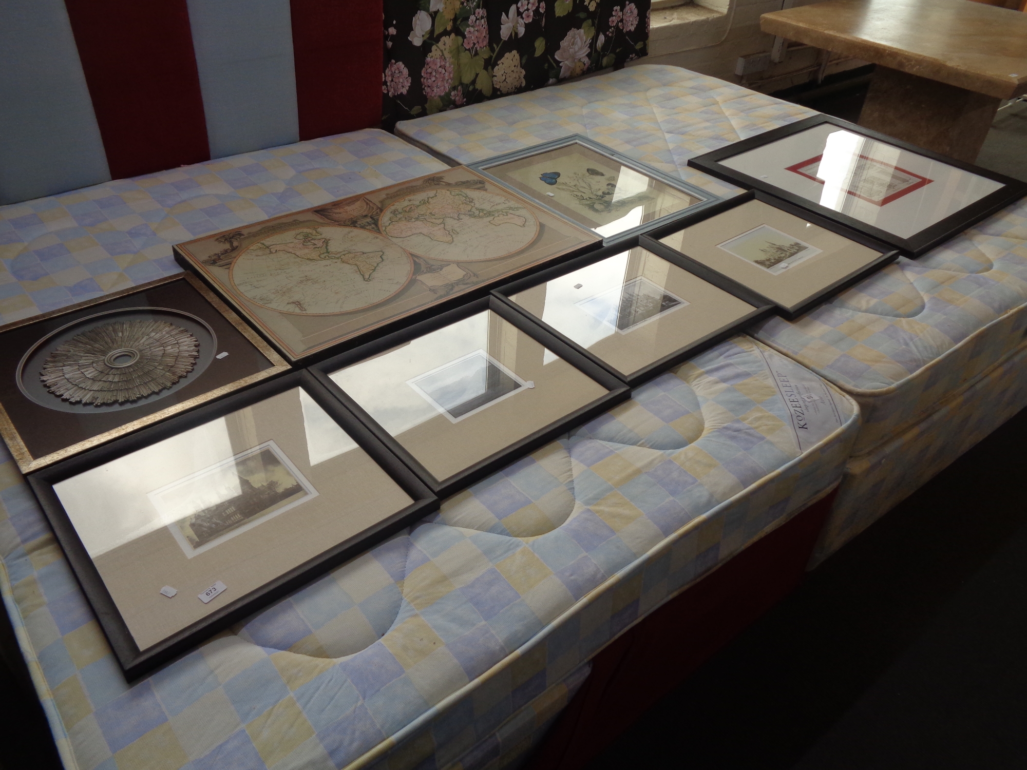 A quantity of decorative framed pictures and prints - Image 2 of 5