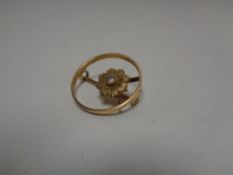 A 15ct gold diamond brooch, 3.4g.