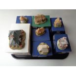 A tray of seven boxed Lilliput lane cottage ornaments