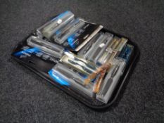 A tray of pens including Parker and Pentel etc