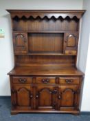 A good quality oak triple drawer kitchen dresser.