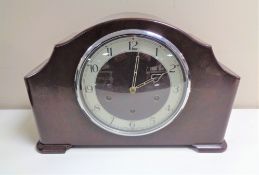 A 1930's Smiths Bakelite cased mantel clock