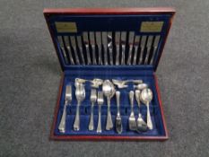 A canteen of Viner's plated cutlery.