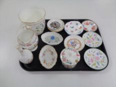 A tray of cabinet china to include, Royal Grafton, Minton and Wedgwood trinket dishes,