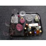 A tray of assorted glass ware to include Caithness vase and perfume bottle,