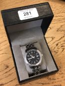 A gent's stainless steel Swiss Master quartz wristwatch in box