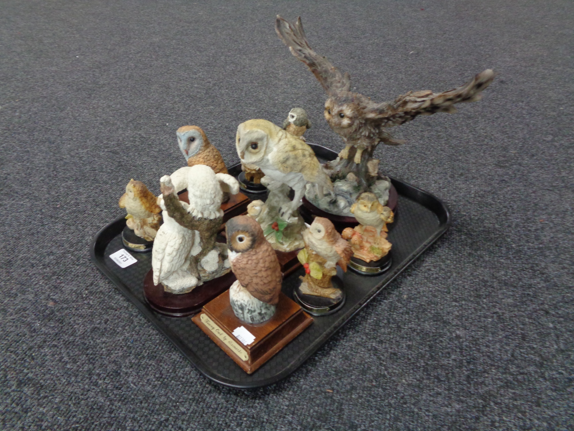 A tray containing ten owl ornaments to include Leonardo Artistic Collection etc.