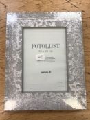 Sixty eight Fotolijst 10 cm x 15 cm photo frames, all brand new and sealed.