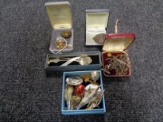 An antique sovereign case together with a small quantity of costume jewellery,