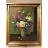 C. Moller (20th century) Still life with flowers in a vase, oil on canvas, 40 x 50 cm, framed.