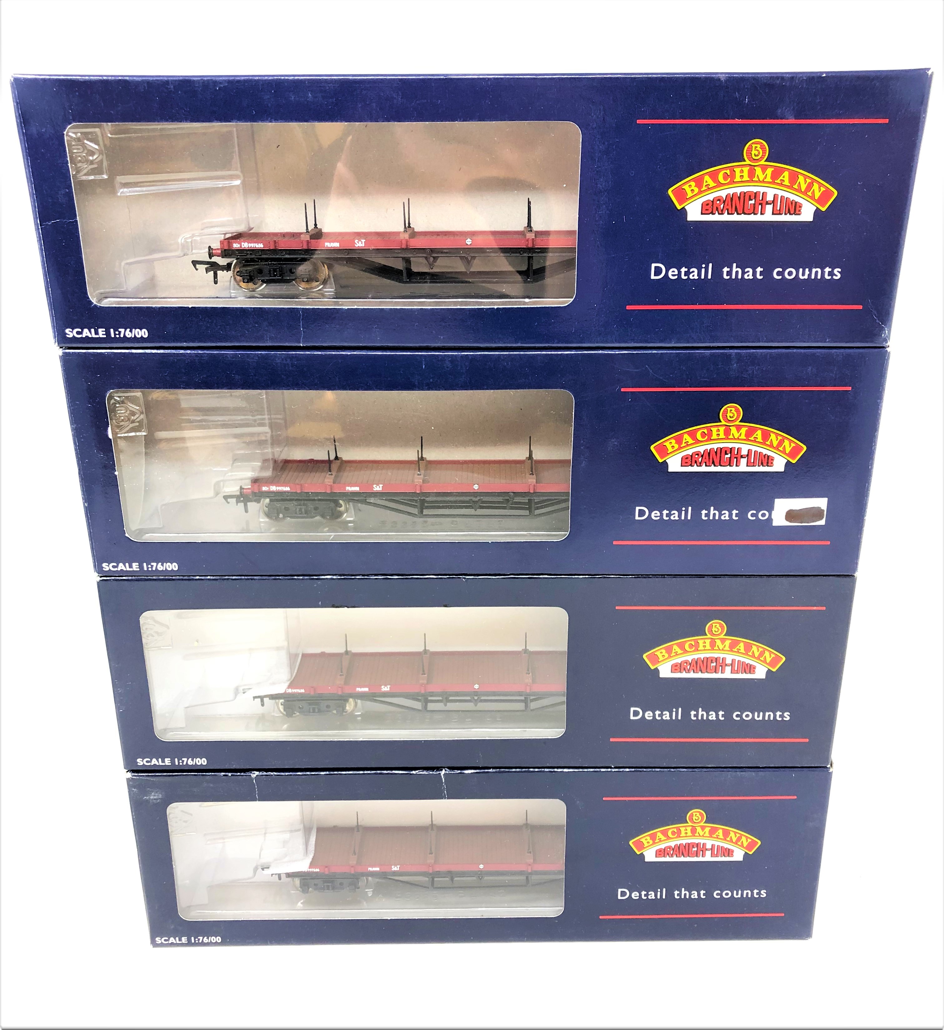 Bachmann : 33-854A 30 Ton Bogie Bolster Wagon BR S&T Gulf Red, boxed.