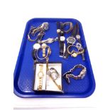 A tray containing assorted lady's and gents wristwatches to include Citron, Sekonda, Rotary etc.